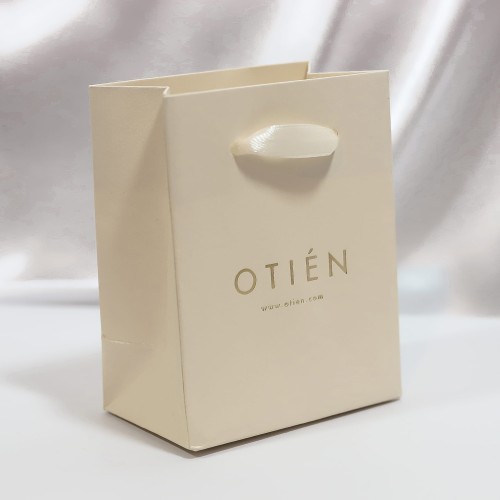 zlota-torebka-prezentowa-na-bizuterie-otien-2.jpg